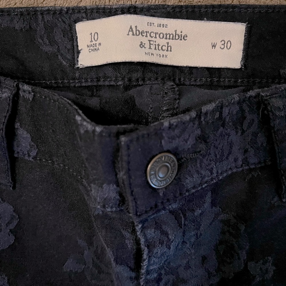 Denim 👖Abercrombie &Fitch floral jacquard denim size 30 - Picture 3 of 3
